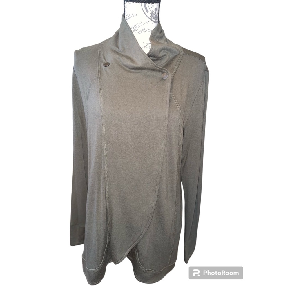 Women’s olive green cape blouse, sweater loose and flare long sleeve turtleneck